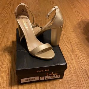 Size 8 gold heels